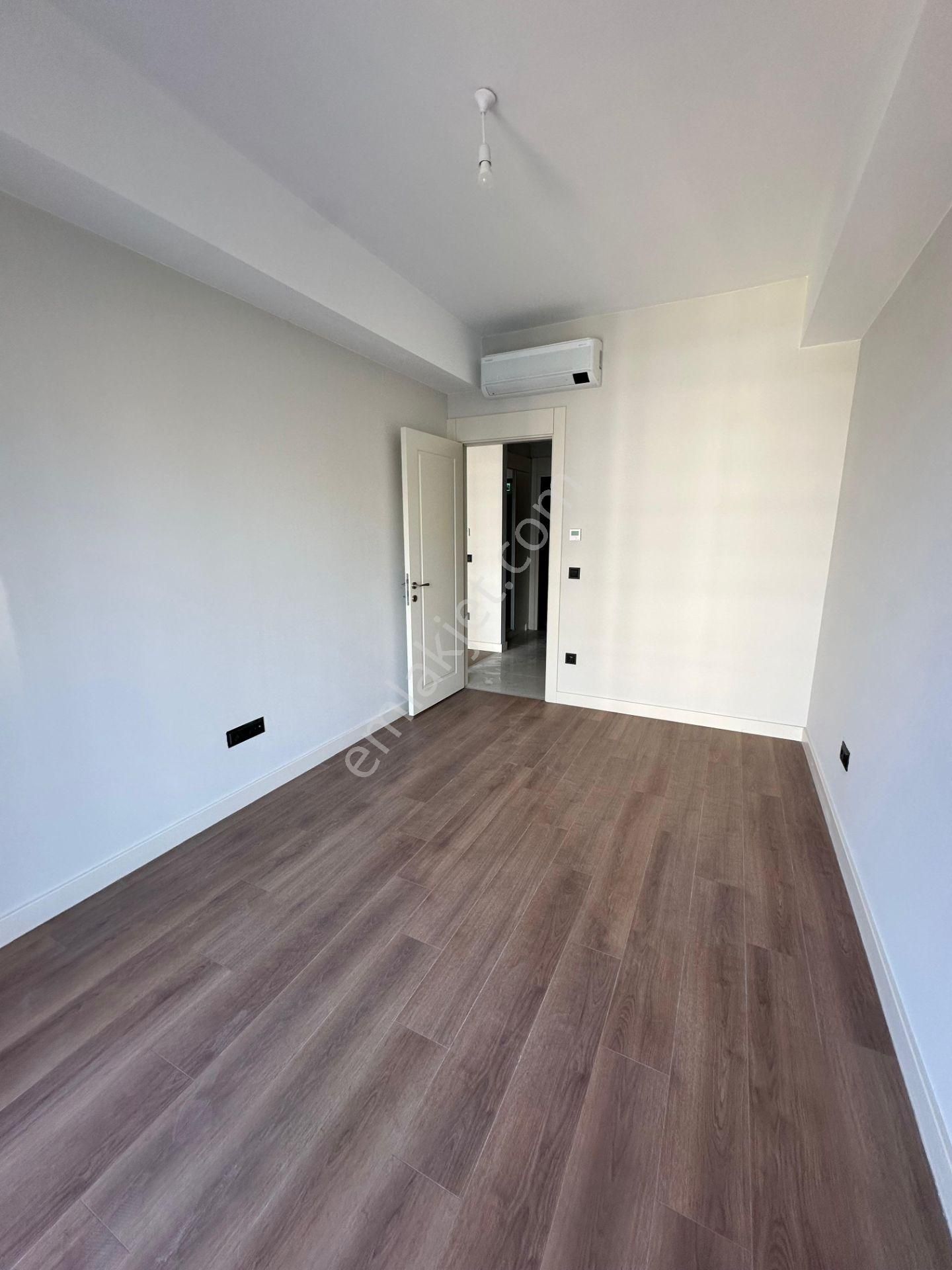 Ram's Cıty Haliç'te Deniz & Adalar & Peyzaj Manzaralı 1 + 1 - Görsel 8