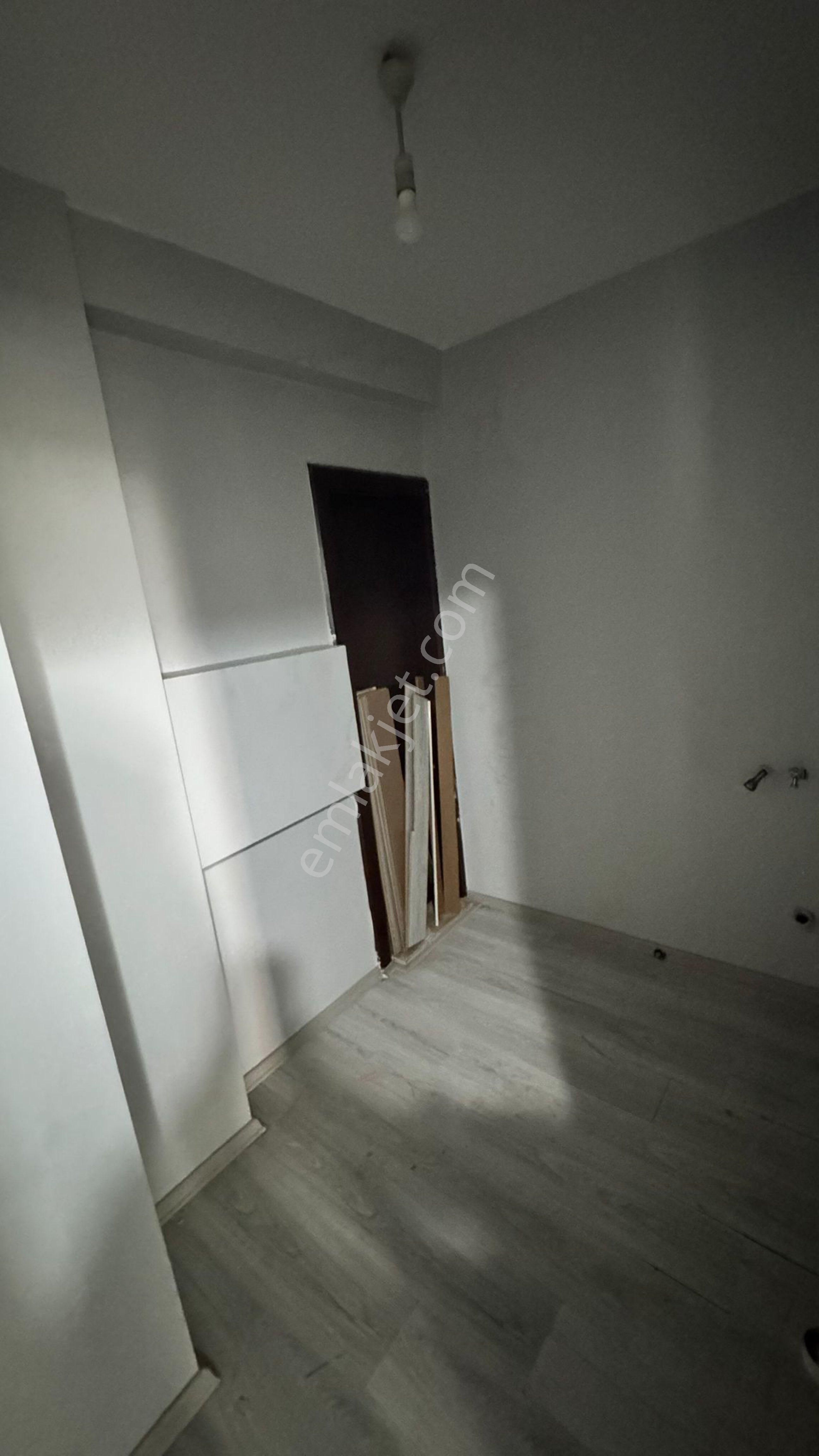 İz'den 2000.evler'de Bulvar Üstü Cazip Daire - Görsel 19