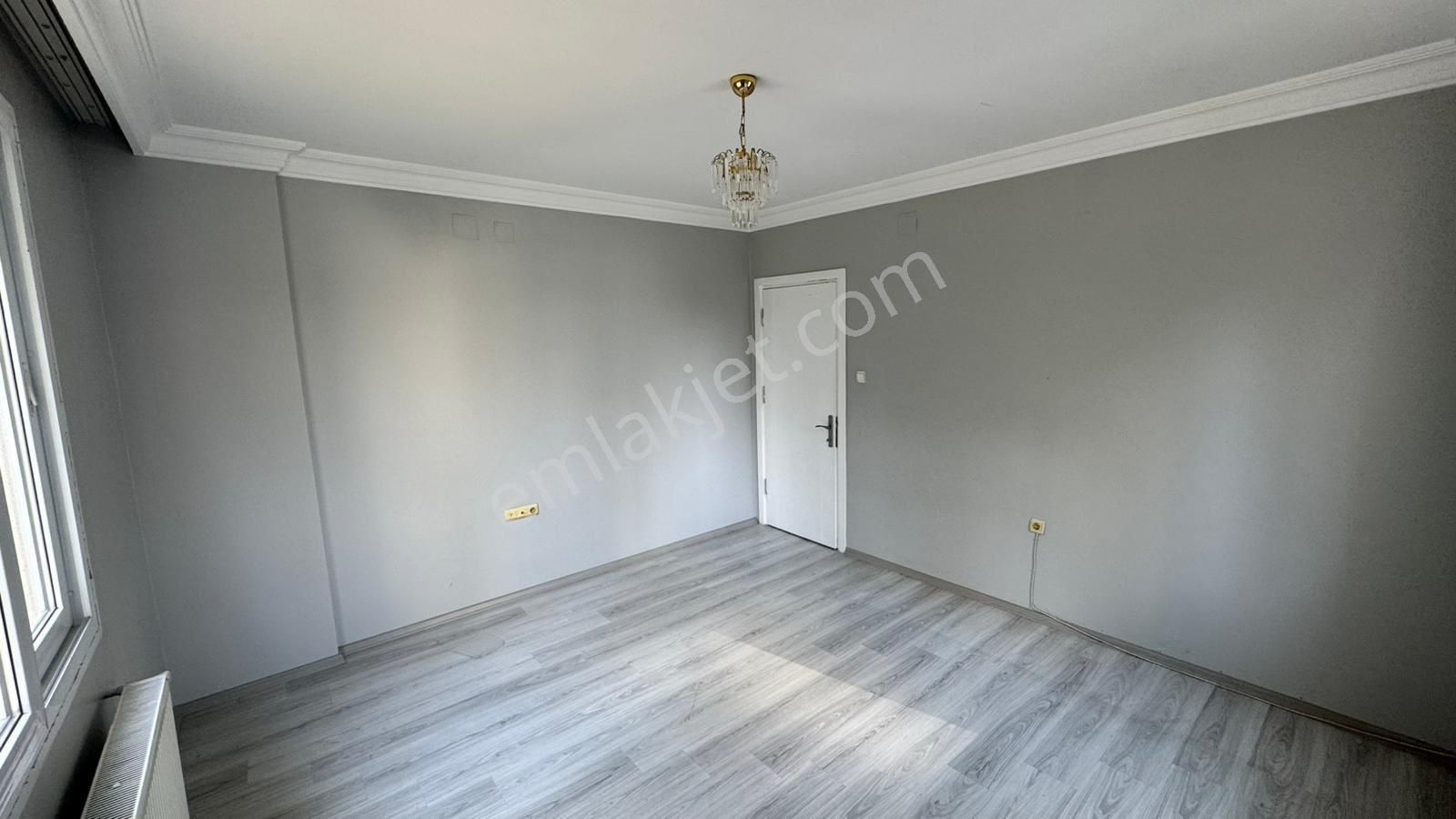 İz'den 2000.evler'de Bulvar Üstü Cazip Daire - Görsel 10