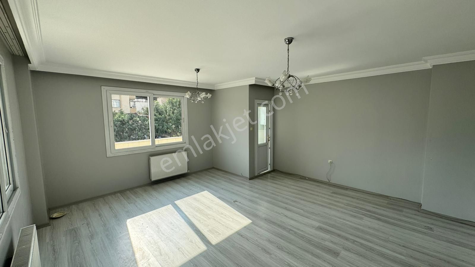 İz'den 2000.evler'de Bulvar Üstü Cazip Daire - Görsel 2