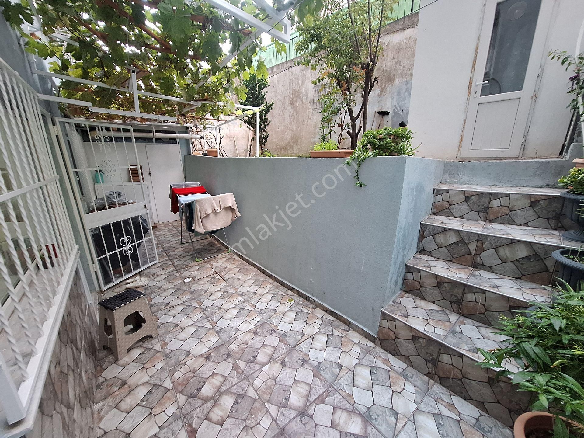 Hatay Hasan Tahsin Cadde Üzeri Hastane Yakını 2+1 Bahçeli Bahçeli Bakımlı - Görsel 21