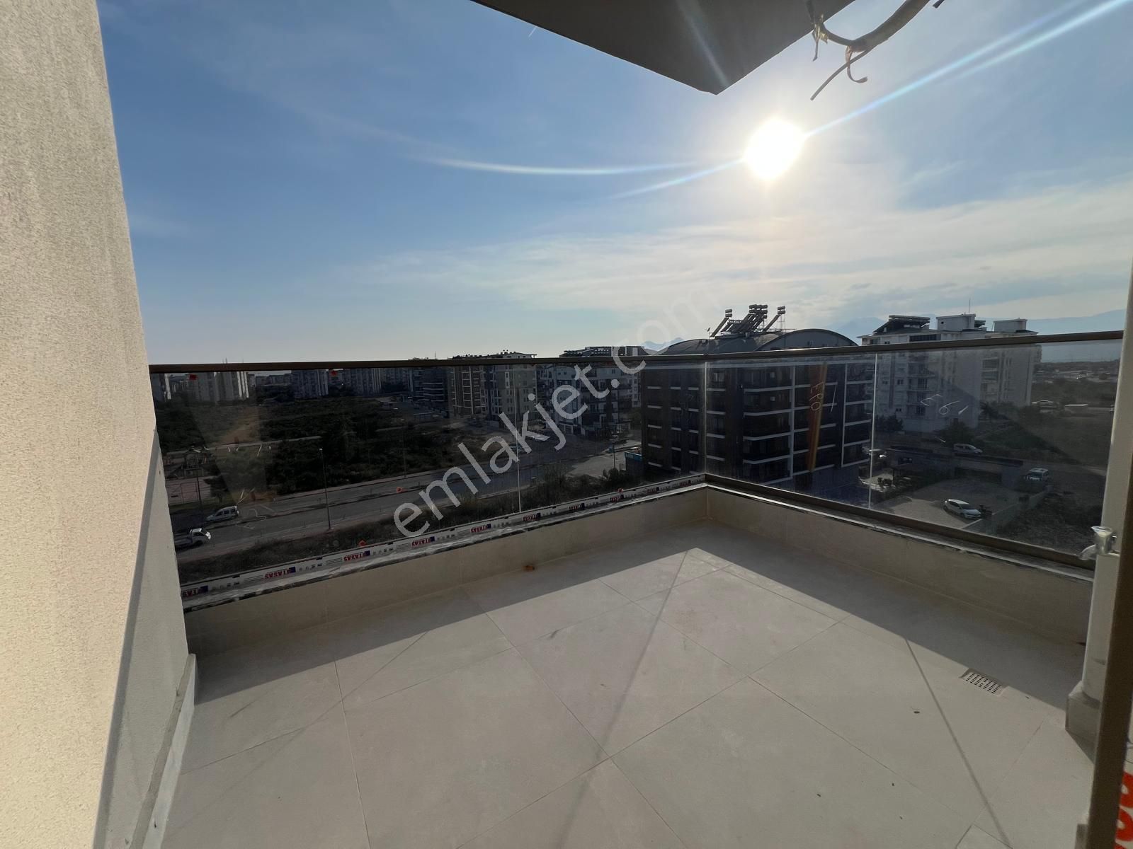 Şehir Hastanesinin Dibinde 5 Dakika Mesafe De 2+1 Daire - Görsel 17