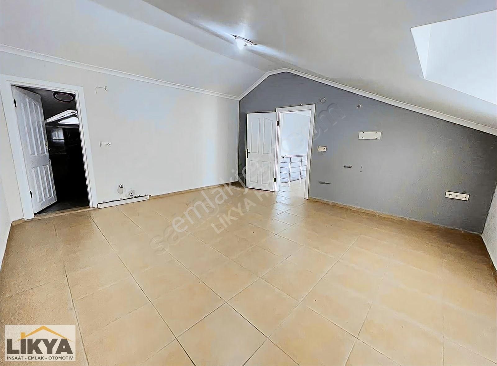 Patlangıçta Tamamen Yenilenmiş Oturuma Hazır 2+2 Dubleks Daire - Görsel 22