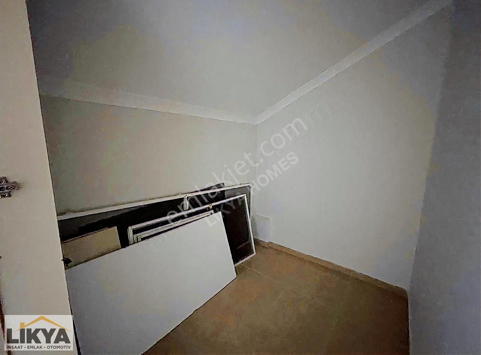 Patlangıçta Tamamen Yenilenmiş Oturuma Hazır 2+2 Dubleks Daire - Görsel 7