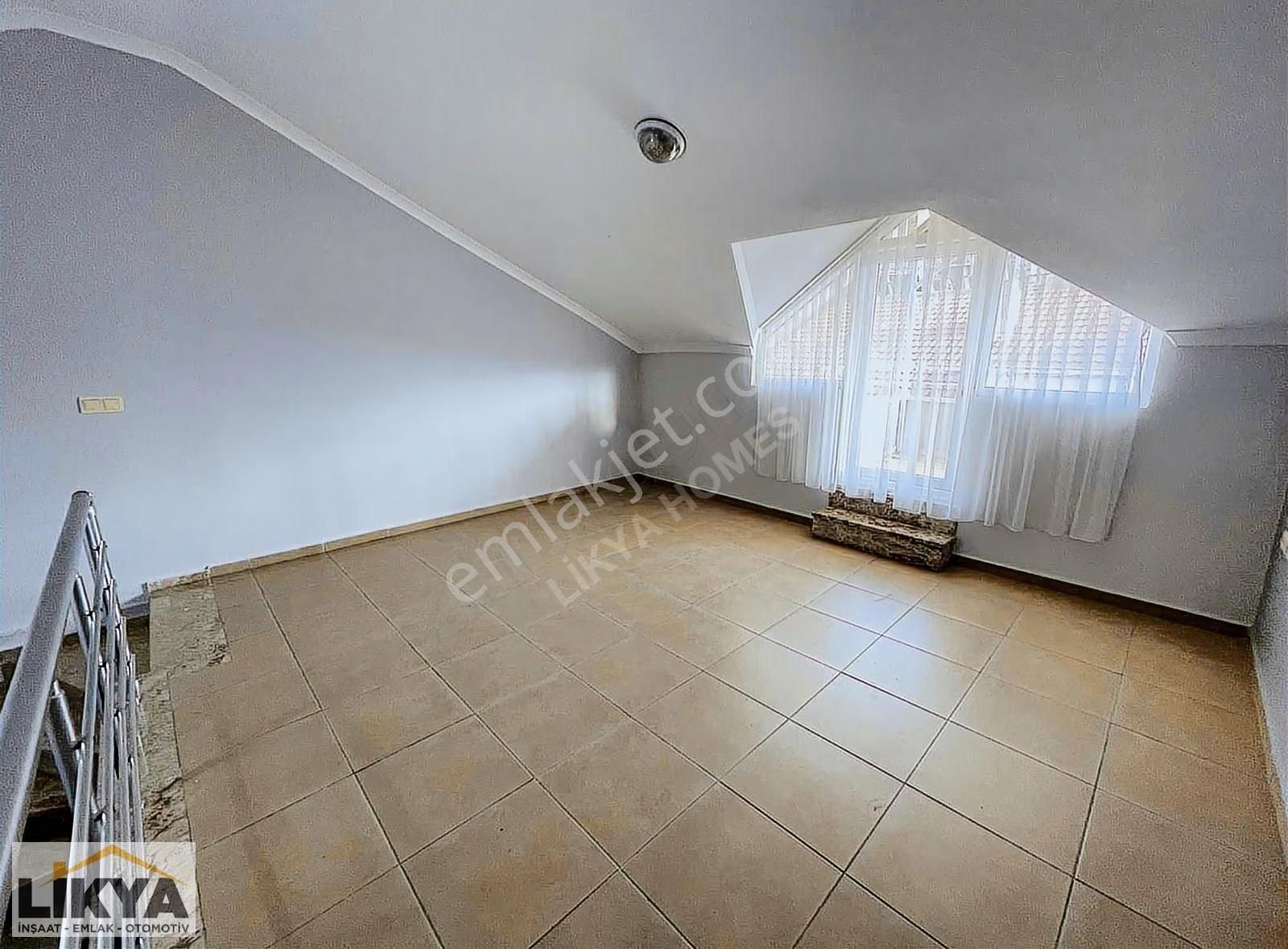 Patlangıçta Tamamen Yenilenmiş Oturuma Hazır 2+2 Dubleks Daire - Görsel 21