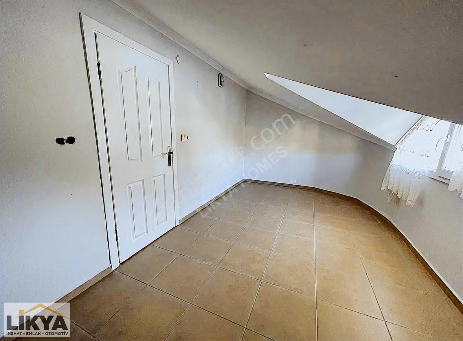 Patlangıçta Tamamen Yenilenmiş Oturuma Hazır 2+2 Dubleks Daire - Görsel 5