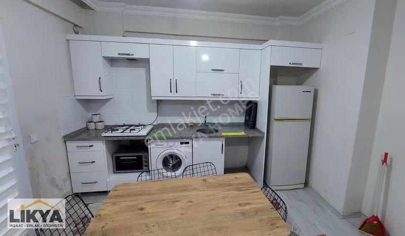 Fethiye Çamköy Mah.de 1+1 Eşyalı 60 M2 Ana Cadde'de Daire