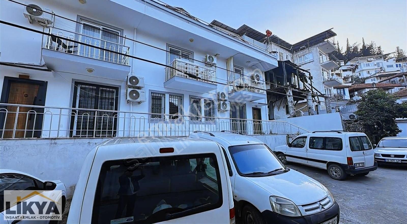 Cumhuriyet Mh. Merkezi Lokasyonda, Yeni Yapı, Bahçeli Giriş Katı - Görsel 15