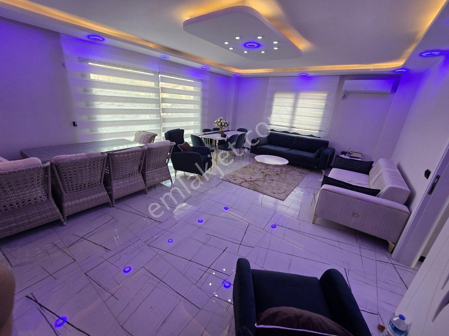Didimde Denize 2 Dakika Yürüme Mesafesinde Satılık 4+1 Bahçeli Villa - Görsel 11