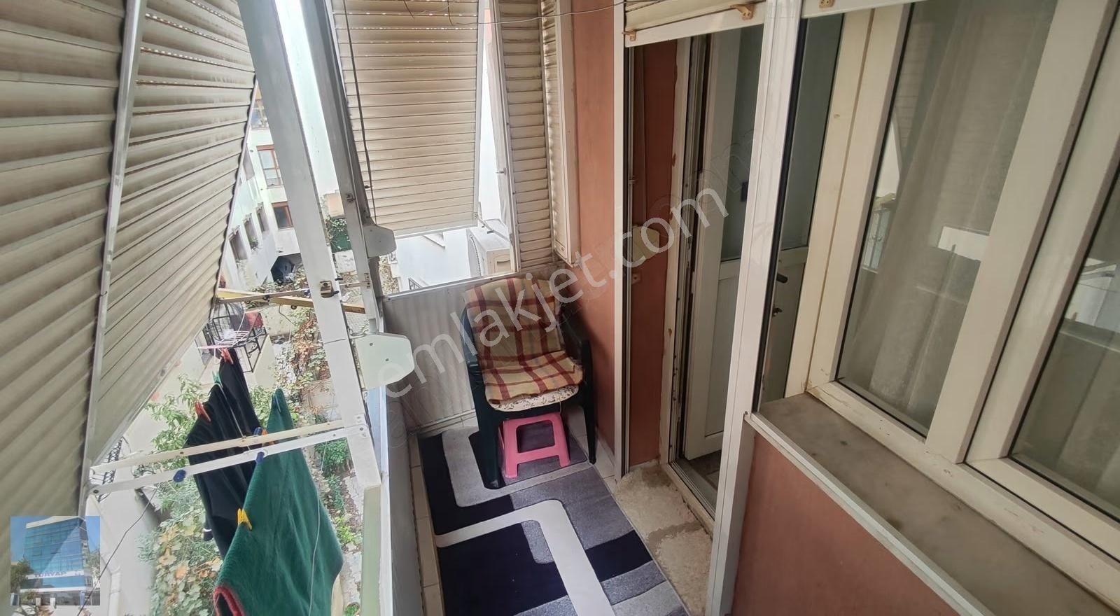 Şemikler İzban Yakını Satılık Önü Açık Ferah 3+1 Daire - Görsel 2