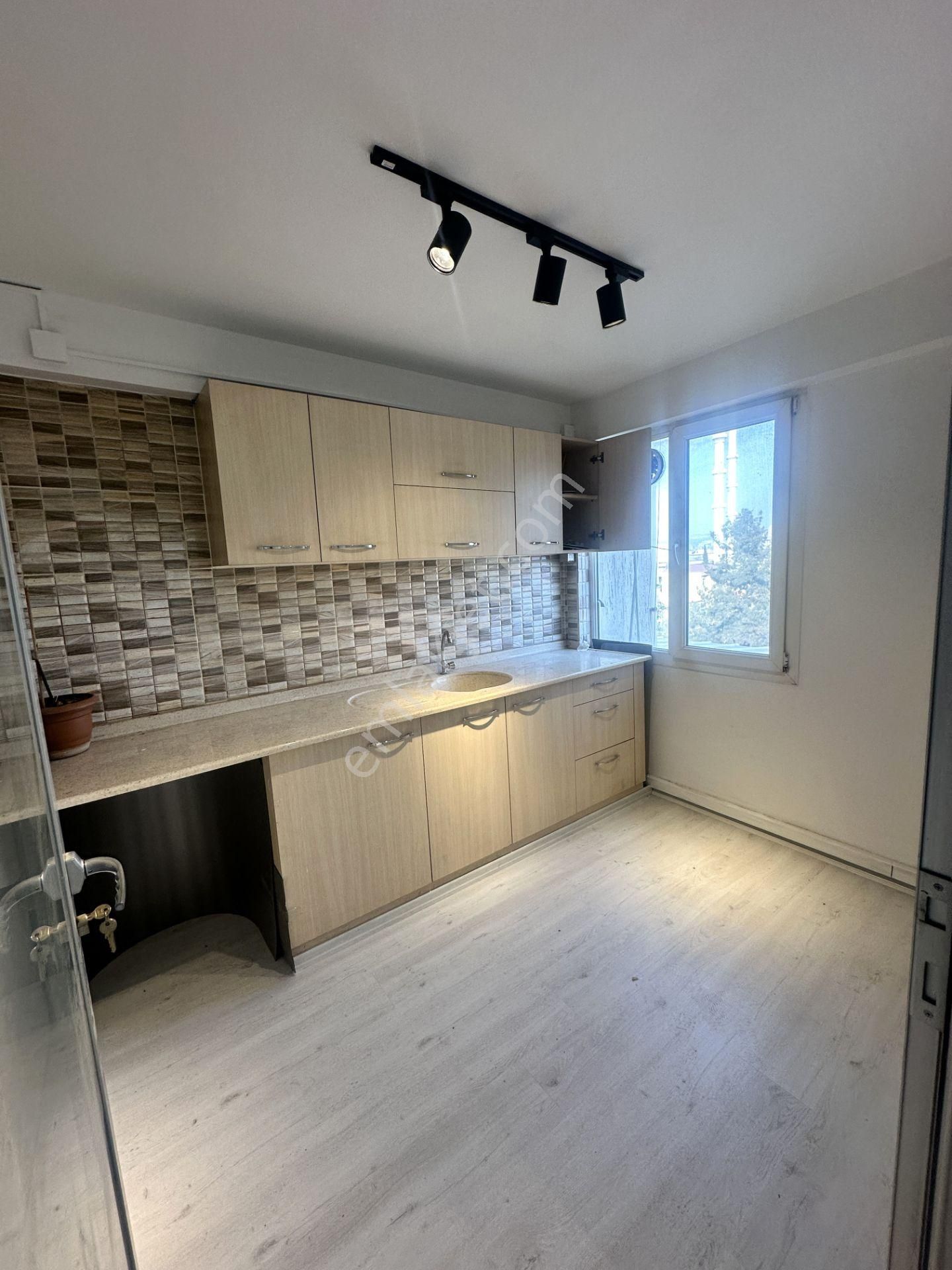 Çalışkan_dan Karabağlar Yeşillik Caddesinde Satılık Ofis &işyeri - Görsel 8