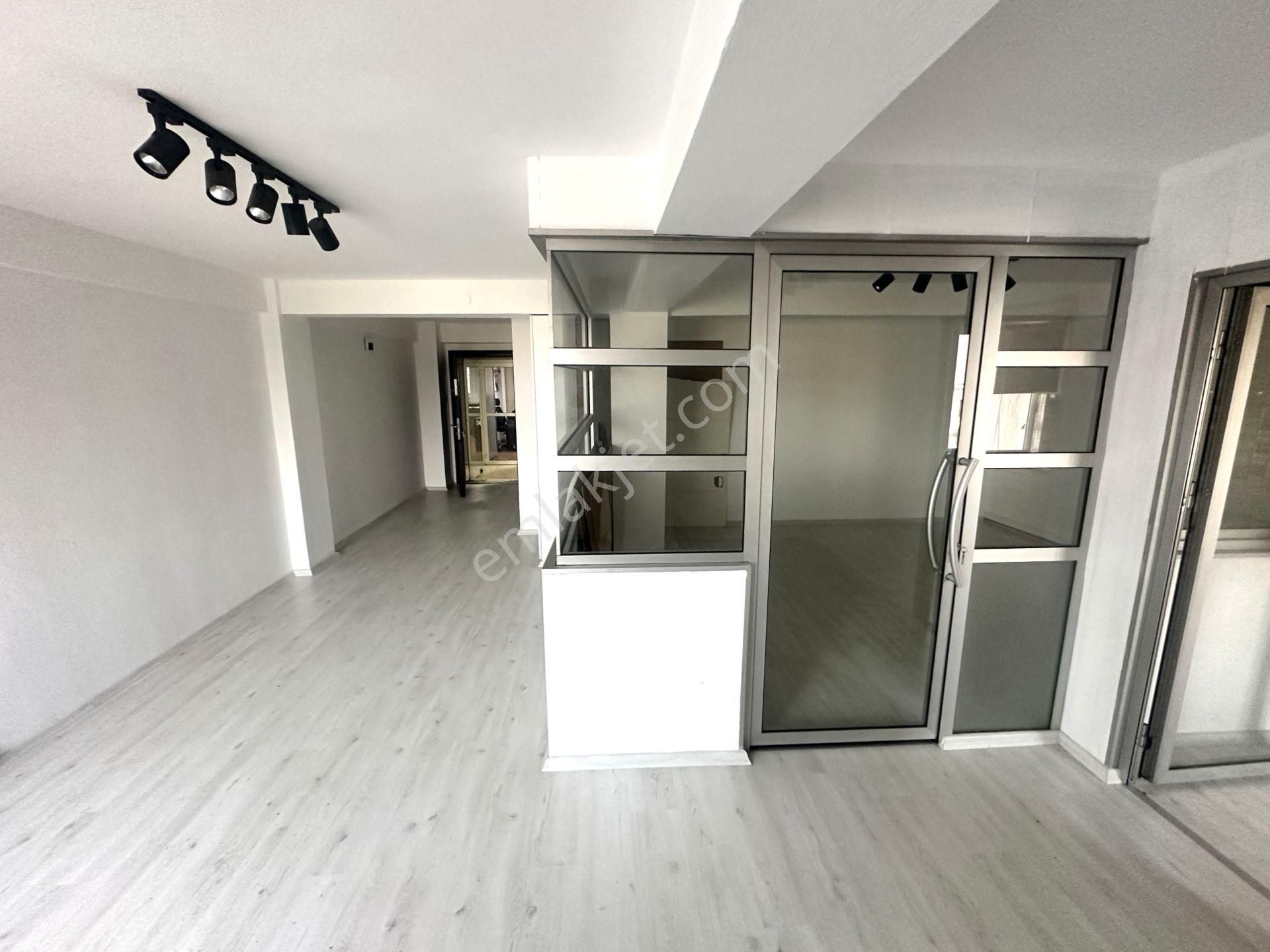 Çalışkan_dan Karabağlar Yeşillik Caddesinde Satılık Ofis &işyeri - Görsel 3