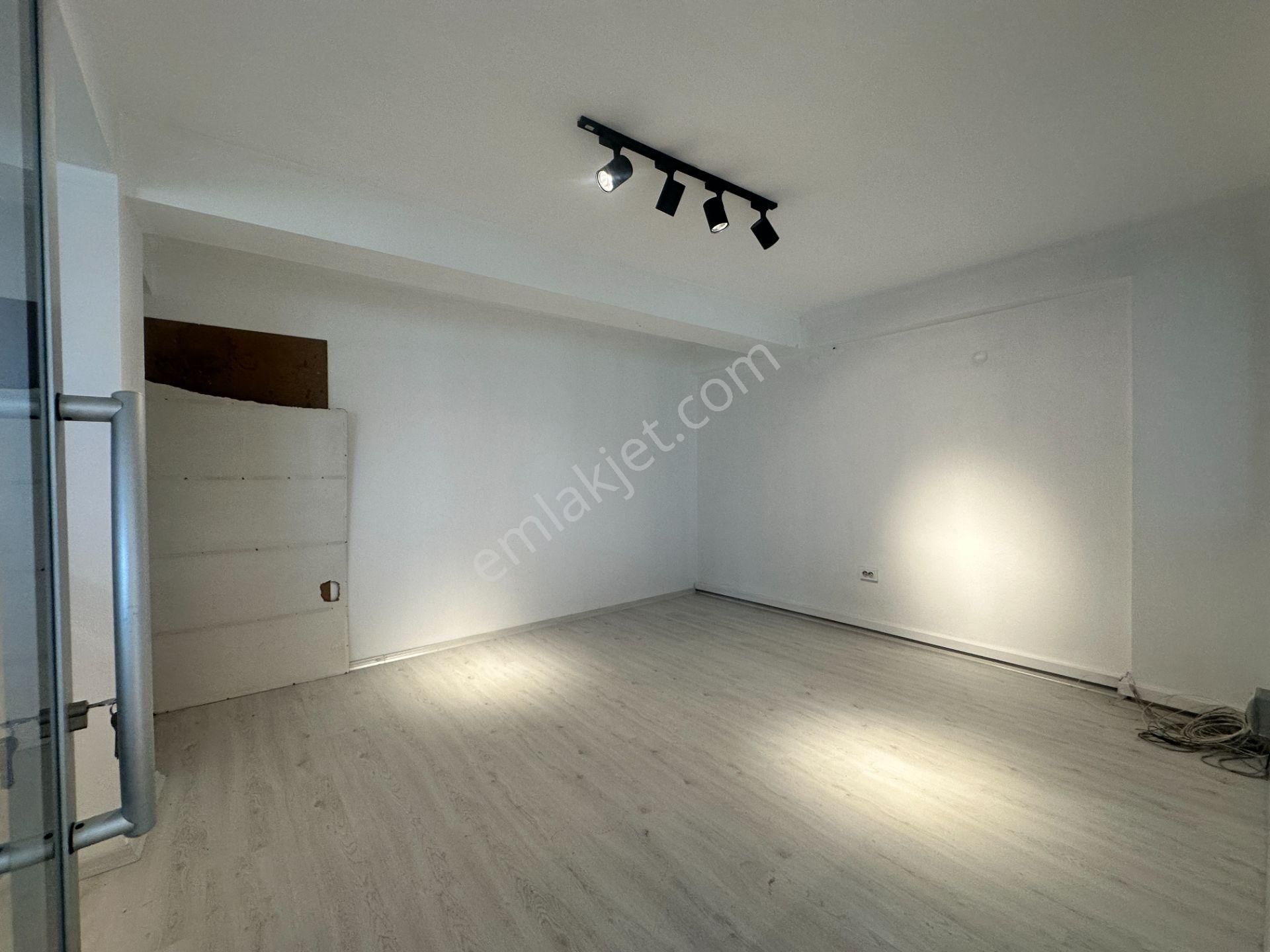 Çalışkan_dan Karabağlar Yeşillik Caddesinde Satılık Ofis &işyeri - Görsel 7