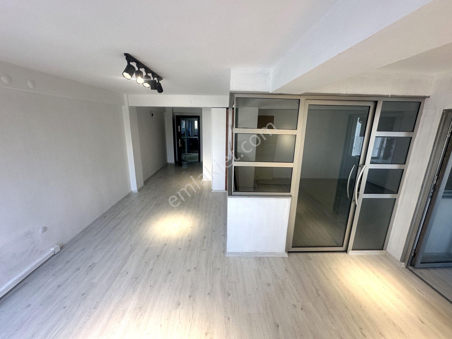 Çalışkan_dan Karabağlar Yeşillik Caddesinde Satılık Ofis &işyeri - Görsel 11