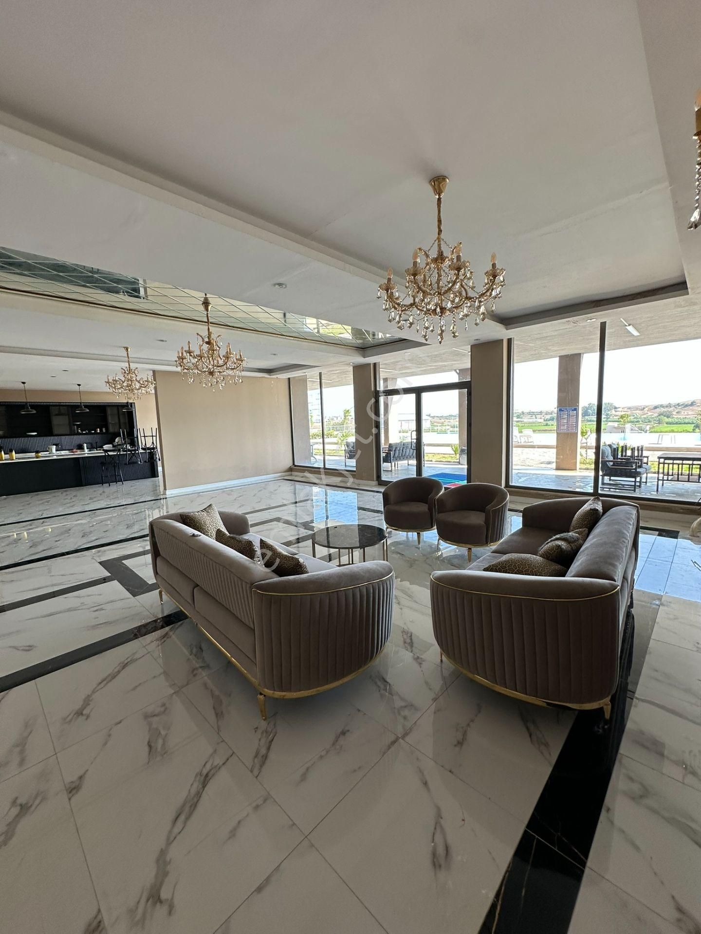 Albatros Pool Residence'ta 3+1 Son Daire - Görsel 5