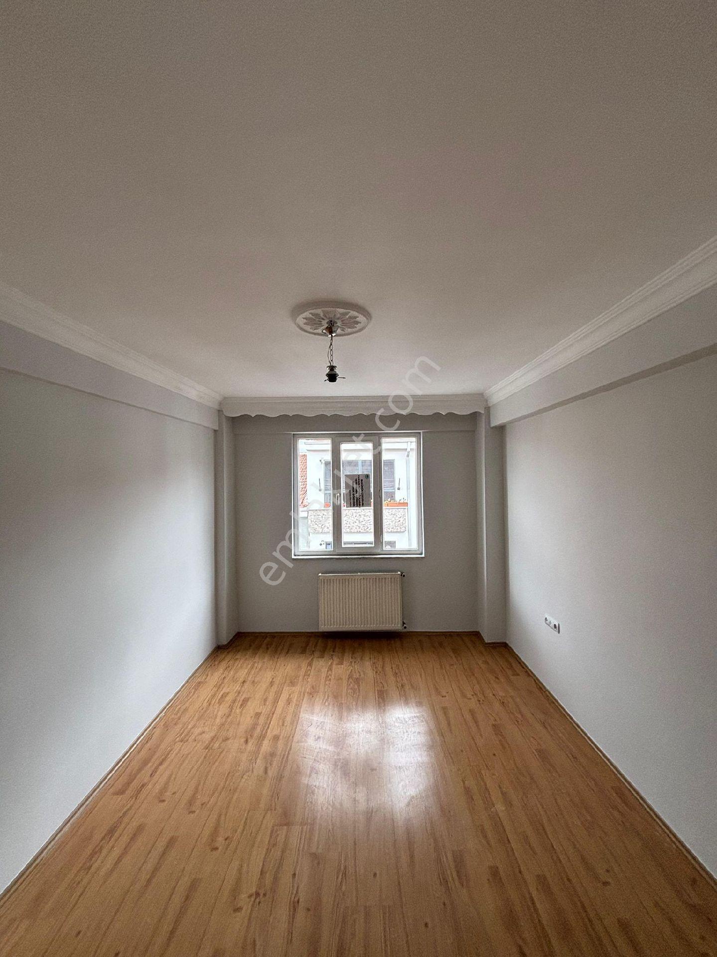Emek Mh. Ertaş Cad. Kapalı Pazar Yakını - Görsel 3
