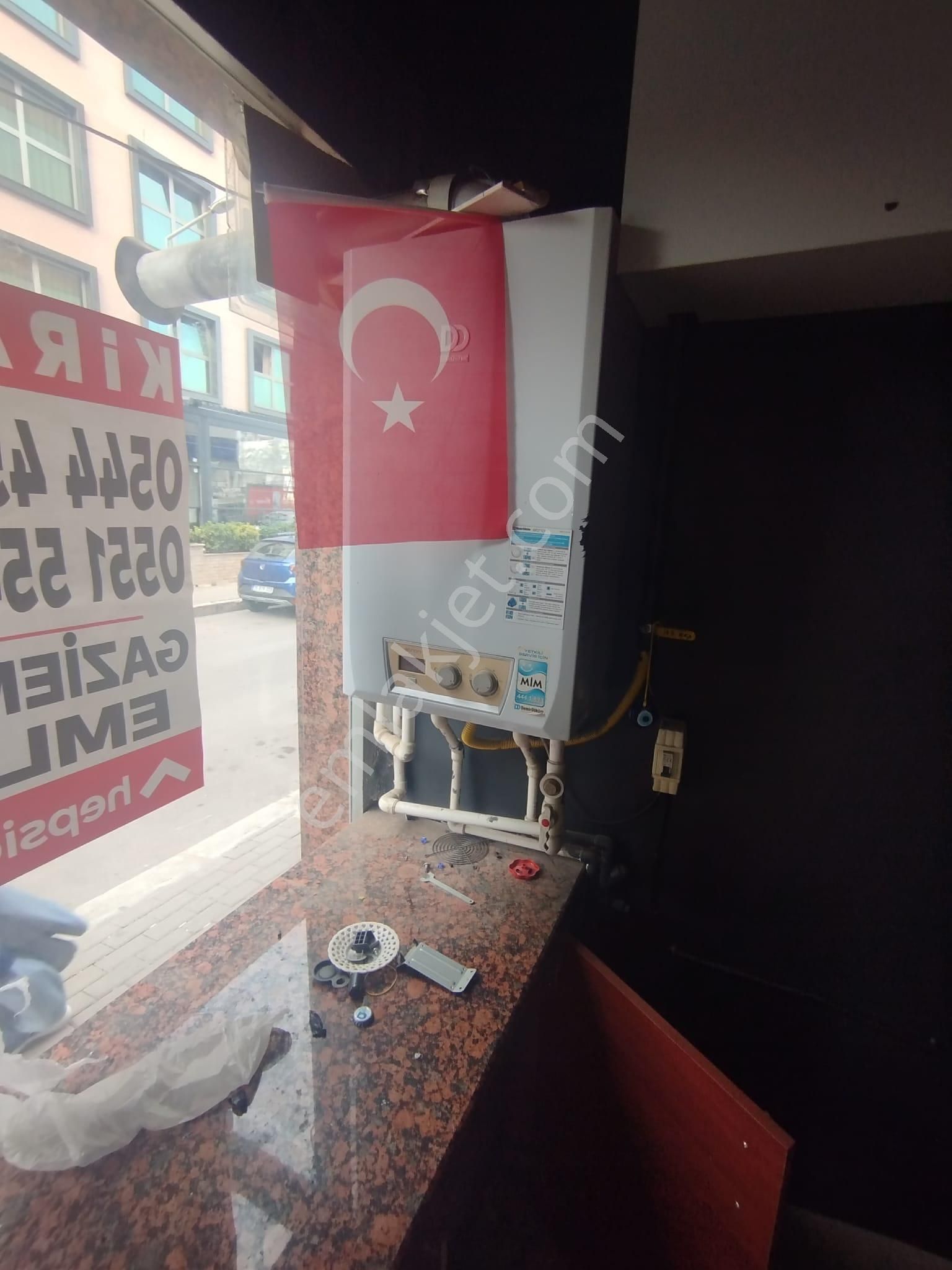 Gaziemir De Merkezi Konumda Kiralık 2 Katlı Doğalgazlı Bacalı Dükkan - Görsel 32