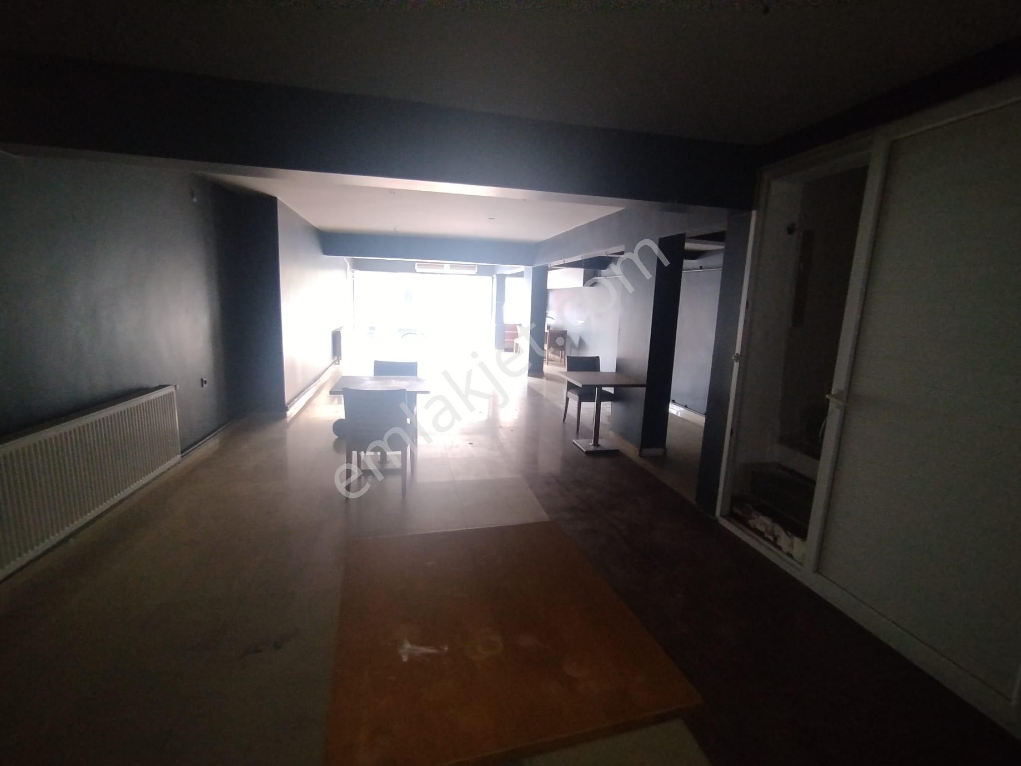 Gaziemir De Merkezi Konumda Kiralık 2 Katlı Doğalgazlı Bacalı Dükkan - Görsel 20