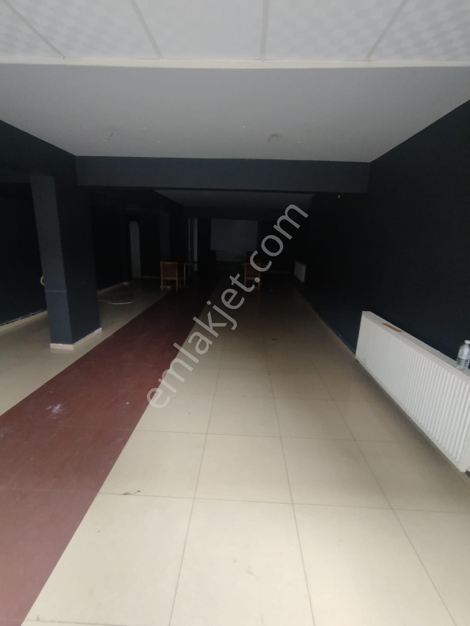 Gaziemir De Merkezi Konumda Kiralık 2 Katlı Doğalgazlı Bacalı Dükkan - Görsel 29