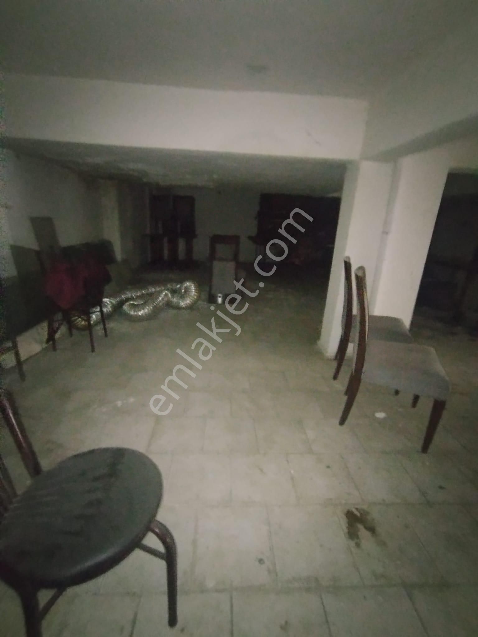 Gaziemir De Merkezi Konumda Kiralık 2 Katlı Doğalgazlı Bacalı Dükkan - Görsel 12