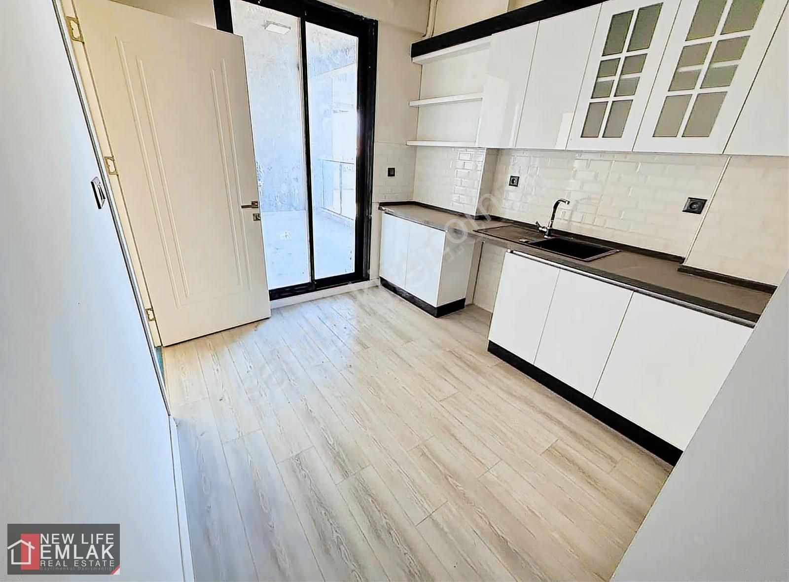 Kuşadası Değirmenderede Salon Mutfak Ayrı Satılık Daire - Görsel 20