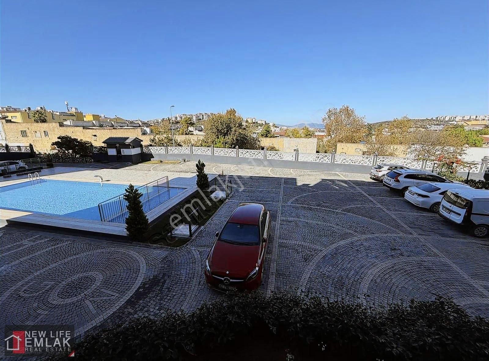 Kuşadası Değirmenderede Salon Mutfak Ayrı Satılık Daire - Görsel 3