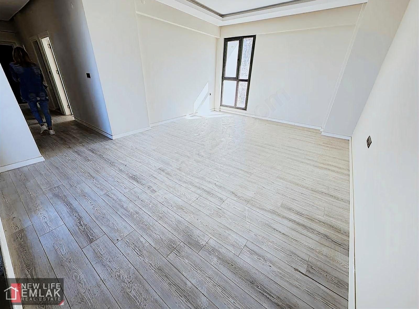 Kuşadası Değirmenderede Salon Mutfak Ayrı Satılık Daire - Görsel 2