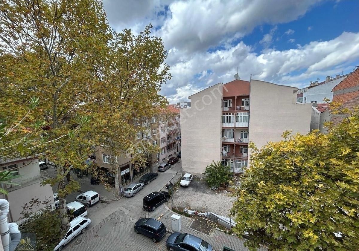 Karakaya Gayrimenkulden Cumhuriyette 3+1 Uygun Fiyata Daire - Görsel 7