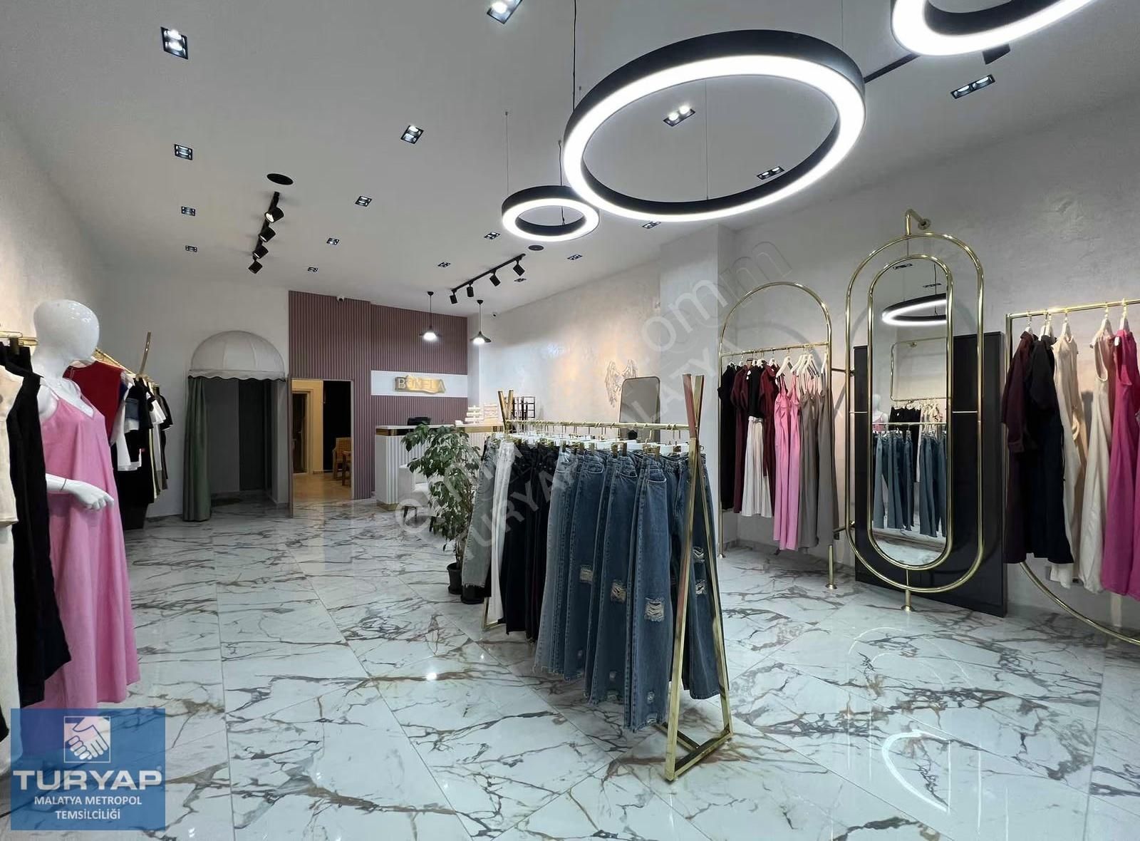 Turyap Metropol'den Güngör Caddesinde Devren Kiralık Butik - Görsel 5