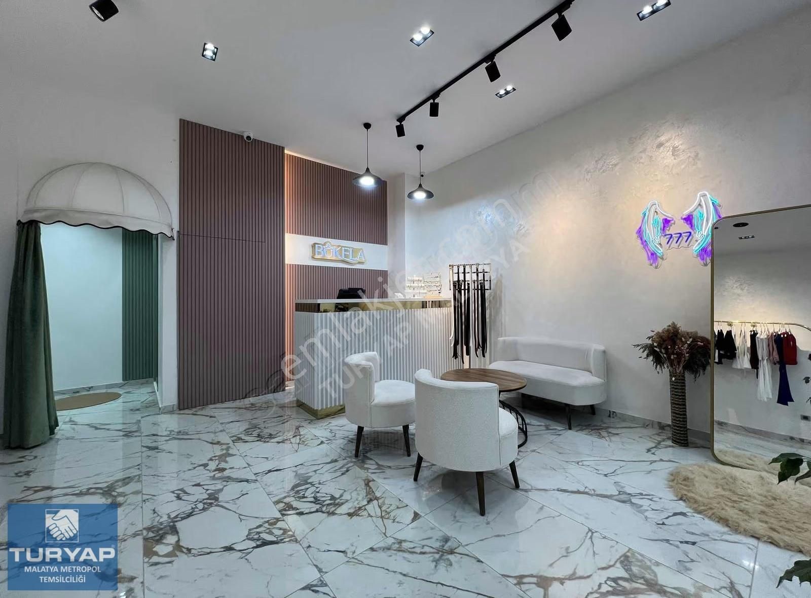 Turyap Metropol'den Güngör Caddesinde Devren Kiralık Butik - Görsel 7