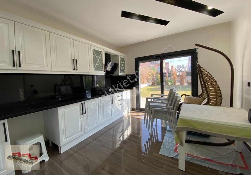 Didim Efeler Mah. 4+1 Havuzlu Tam Müstakil Villa - Görsel 8