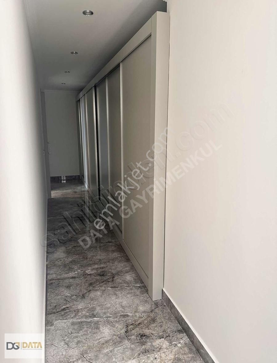 Tepe Mah. Deniz Manzaralı Ultra Lux 5+2 Villa - Görsel 32