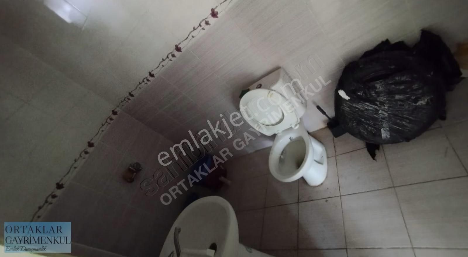 Sancaktepe Lise Caddesine Cephe Satılık Dükkan - Görsel 3