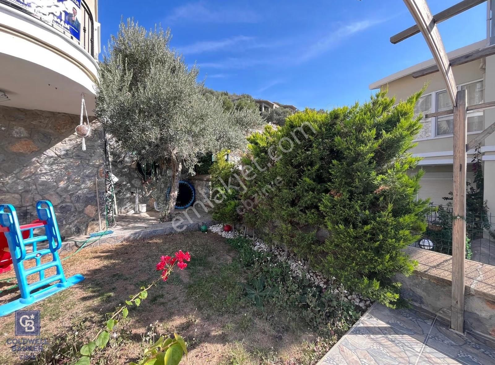 Maviyle İç İçe Eşsiz Deniz Manzaralı 3+1 Bahçe Dubleksi - Görsel 17