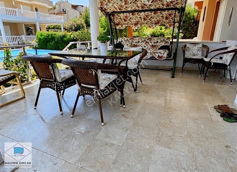 Kalyon'dan Çeşme Alaçatı Da Satılık Havuzlu Site İçi Villa - Görsel 13