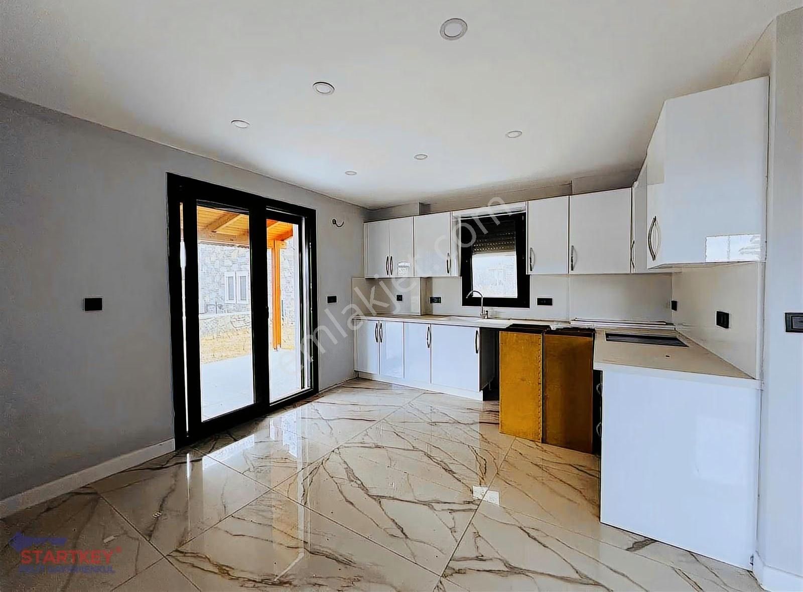 Startkey Pelit Burgazda Denize Çok Yakın 3+1 Tam Müstakil Villa - Görsel 6