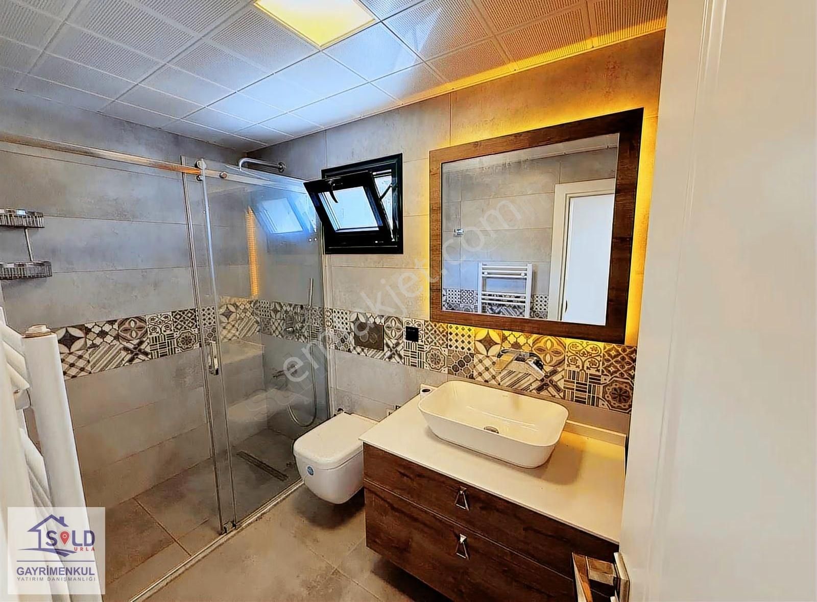 Urla Denizli Mahallesinde 7+2 Deniz Manzaralı Müstakil Villa - Görsel 6