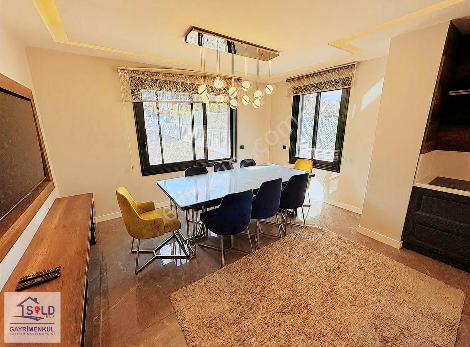 Urla Denizli Mahallesinde 7+2 Deniz Manzaralı Müstakil Villa - Görsel 9