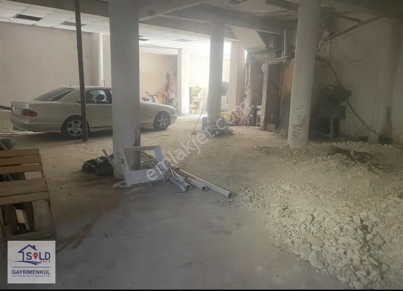Urla' Da Merkezi Lokasyonda Kiralık İş Yeri - Görsel 19