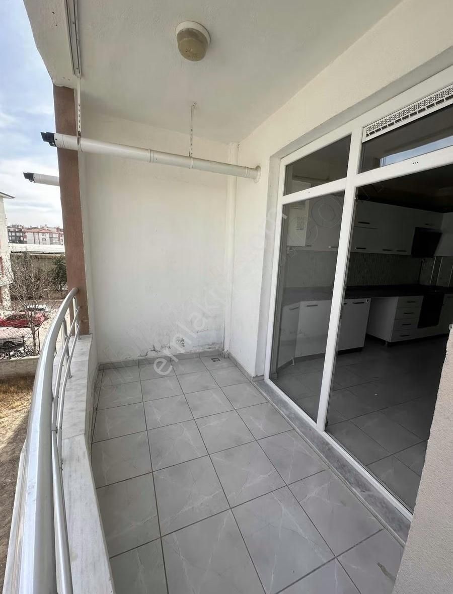 Akabe Mah. Fetih Caddesi 2+1 Arakat Geniş Kiralık - Görsel 6