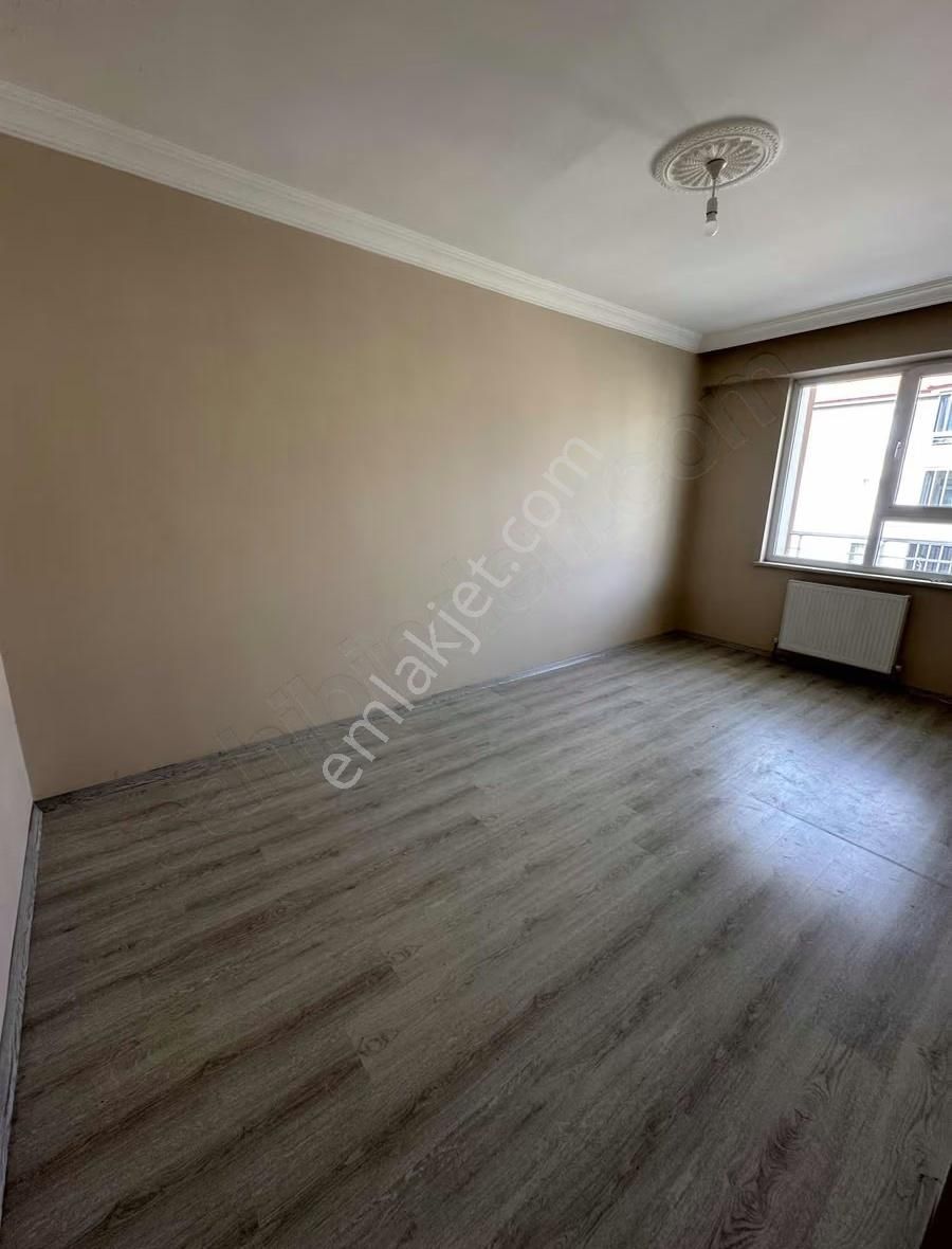 Akabe Mah. Fetih Caddesi 2+1 Arakat Geniş Kiralık - Görsel 19