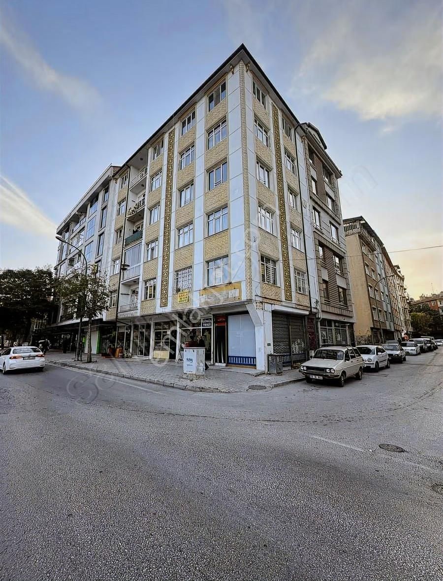 İhsaniye Harika Konumlu 3+1 Kiralık - Görsel 15