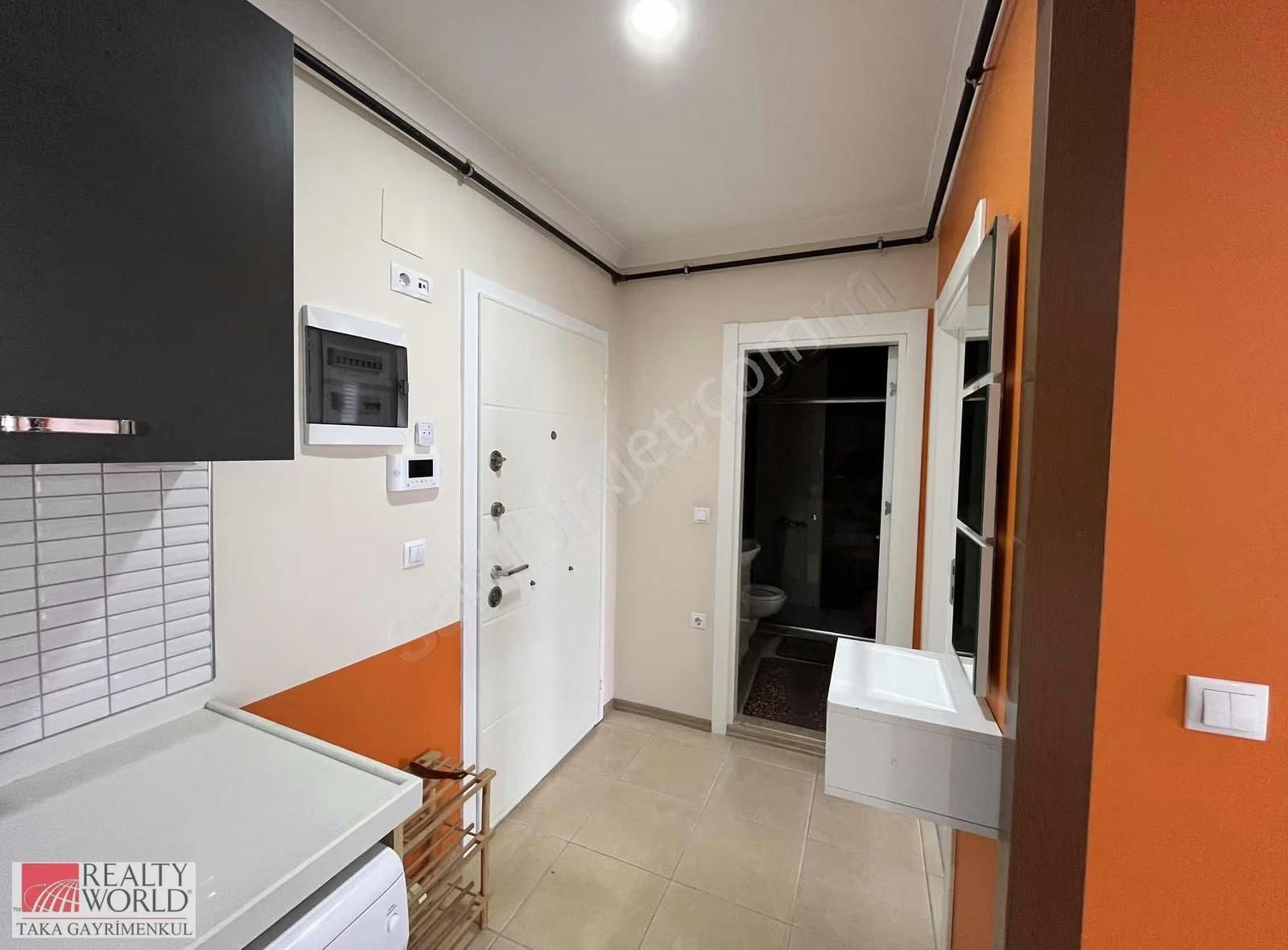 Bostancı'da Eşyalı Satılık Daire - Görsel 8