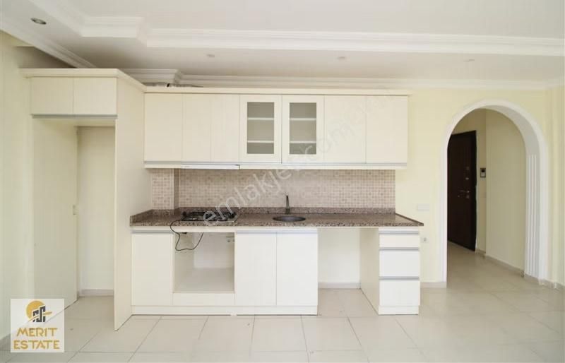 Mahmutlar Cezaevi Kavşağı Yolu Üzeri Kiralık 2+1 Daire - Görsel 3