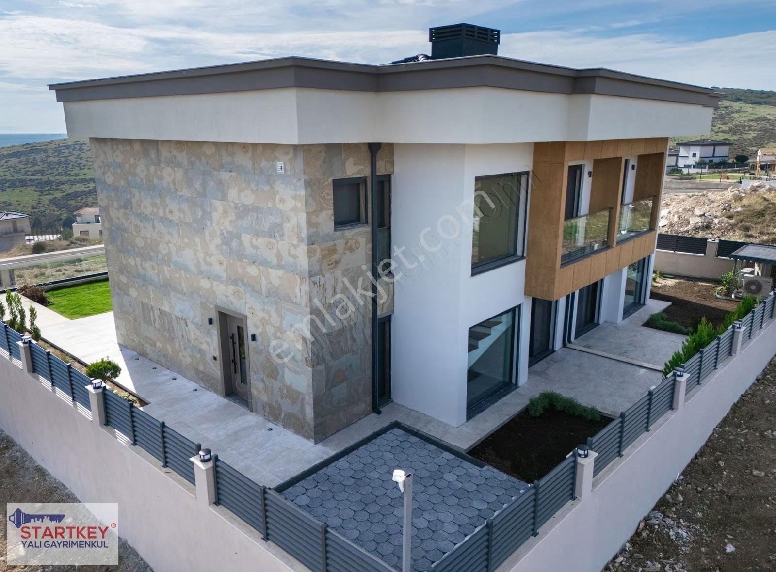 Villakent Mahallesinde Satılık Otoparklı 4+1 Lüks Dubleks Villa - Görsel 8