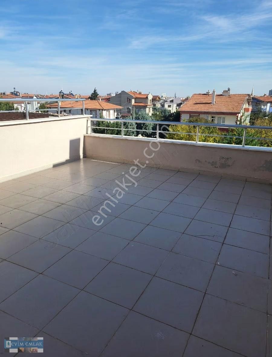 Mehmet Akifte 3+1 Çatı Katı Kiralık Daire - Görsel 9