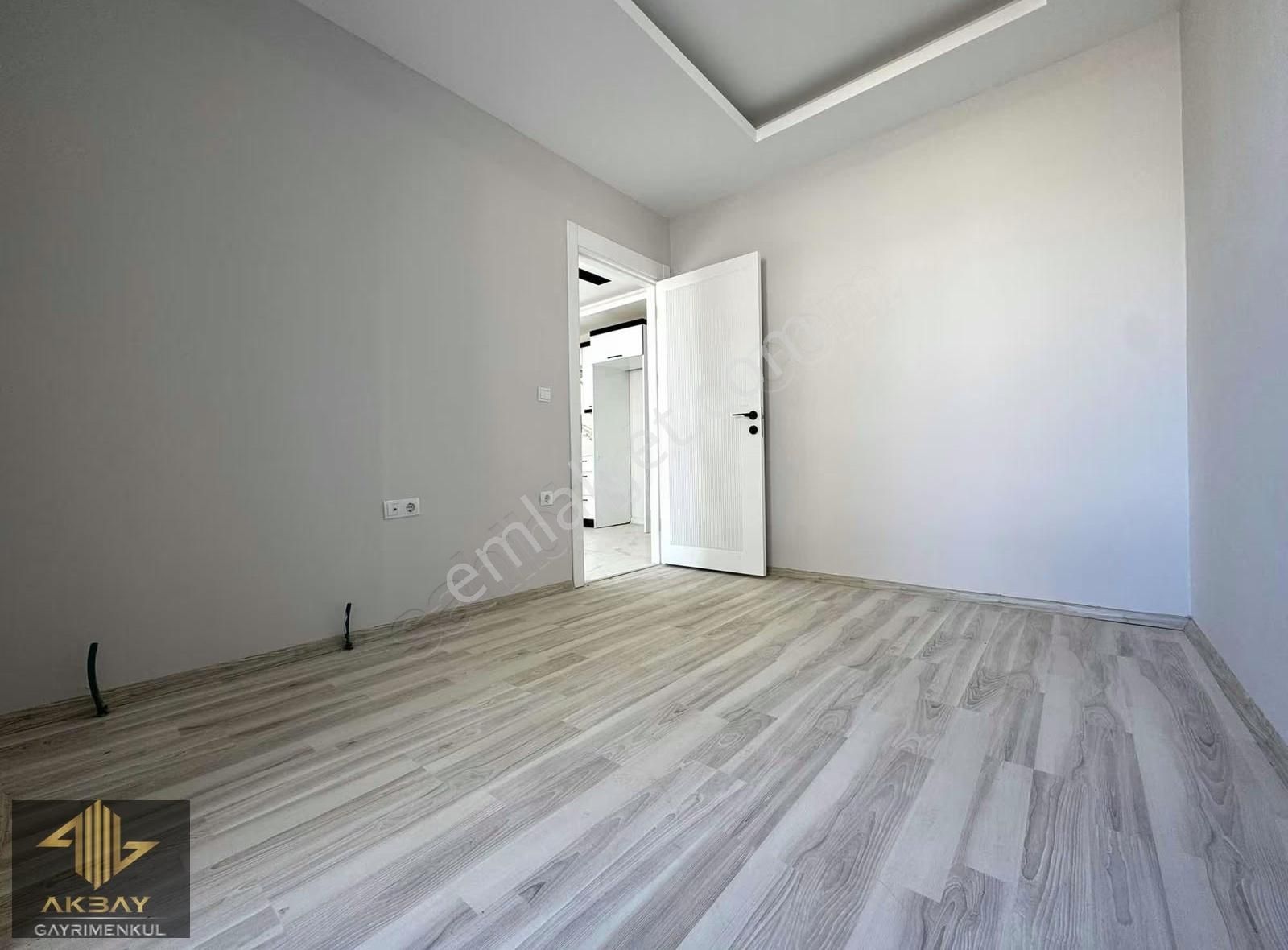 40'lık Yolda Kapalı Otoparklı Havuzlu Geniş 1+1 Daire - Görsel 13