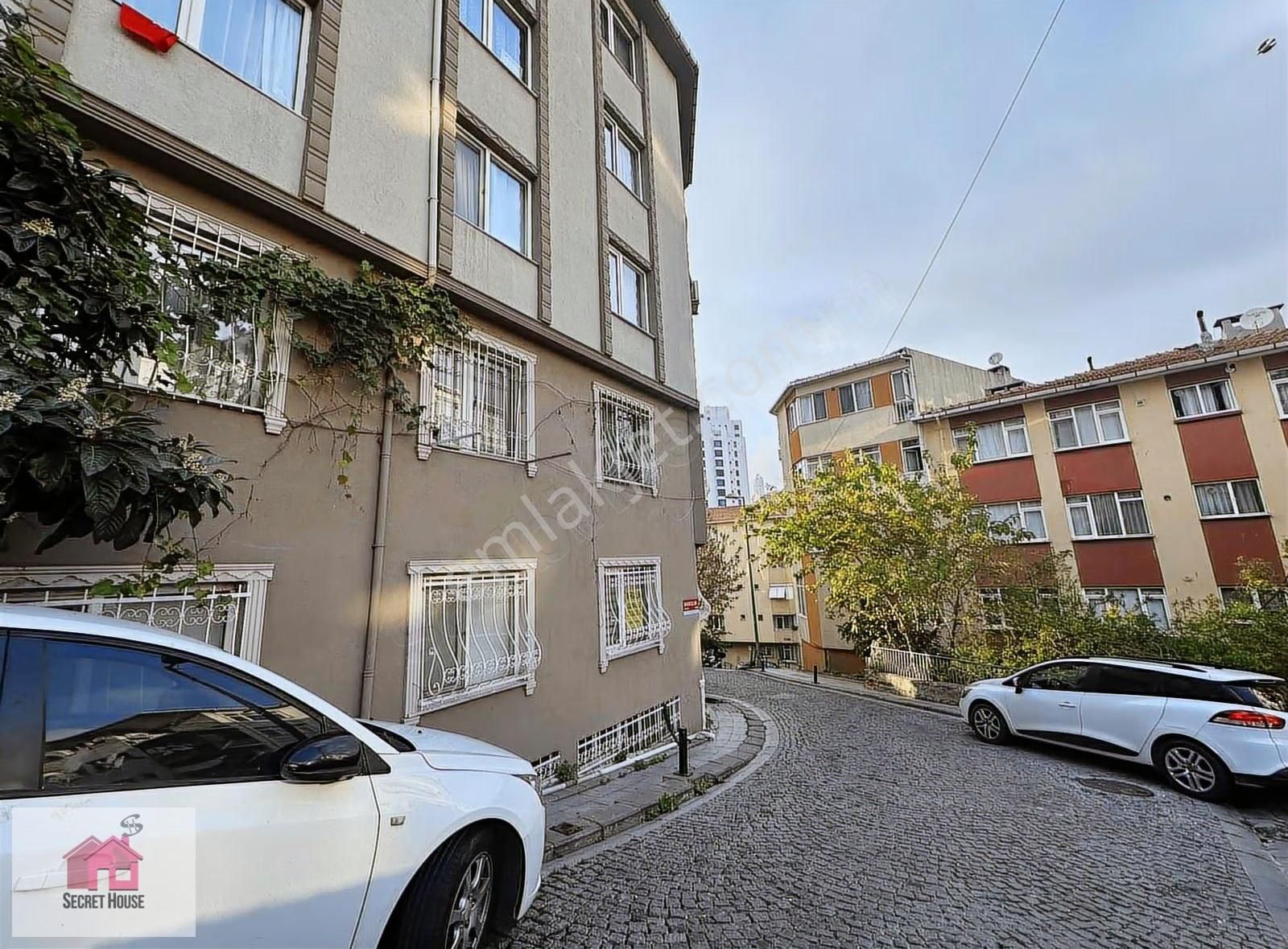 Secret House'dan Merkezi Konumlu Eşyalı 3+1 Yüksek Giriş - Görsel 15