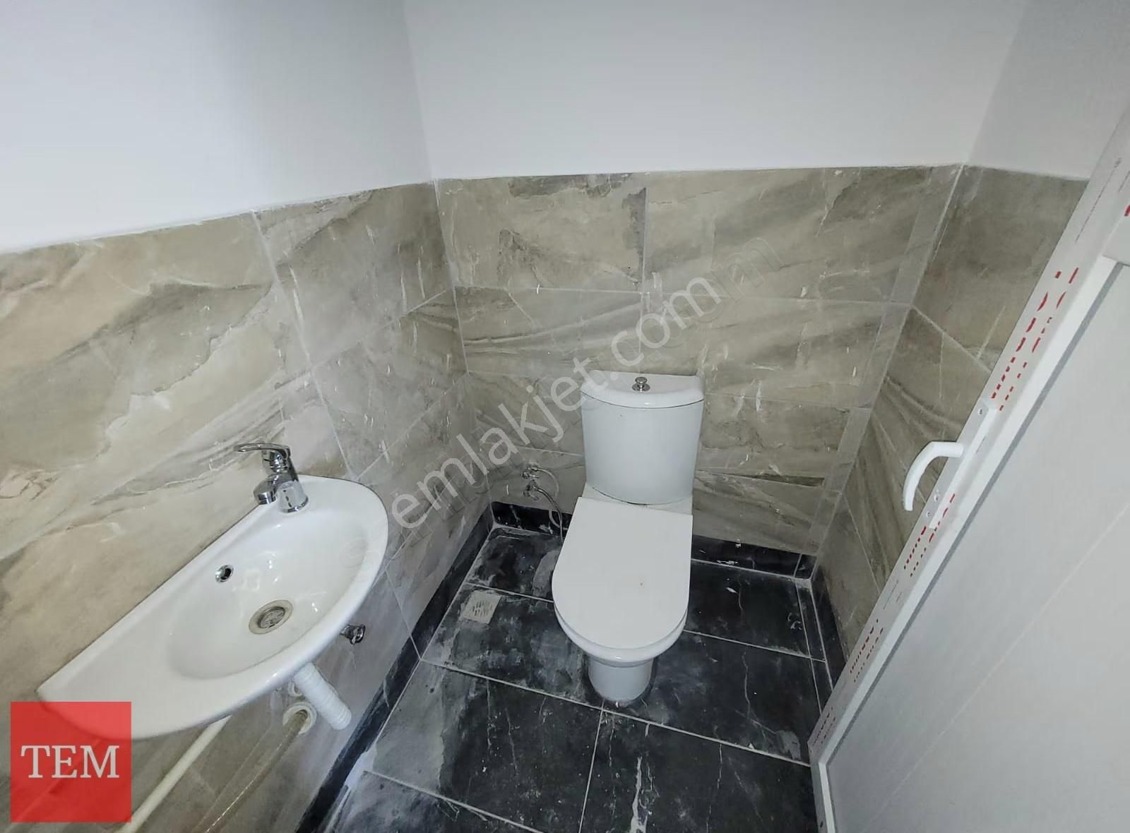 Finans Merkezine Yakın Caddeye Paralel Konumda - Görsel 5