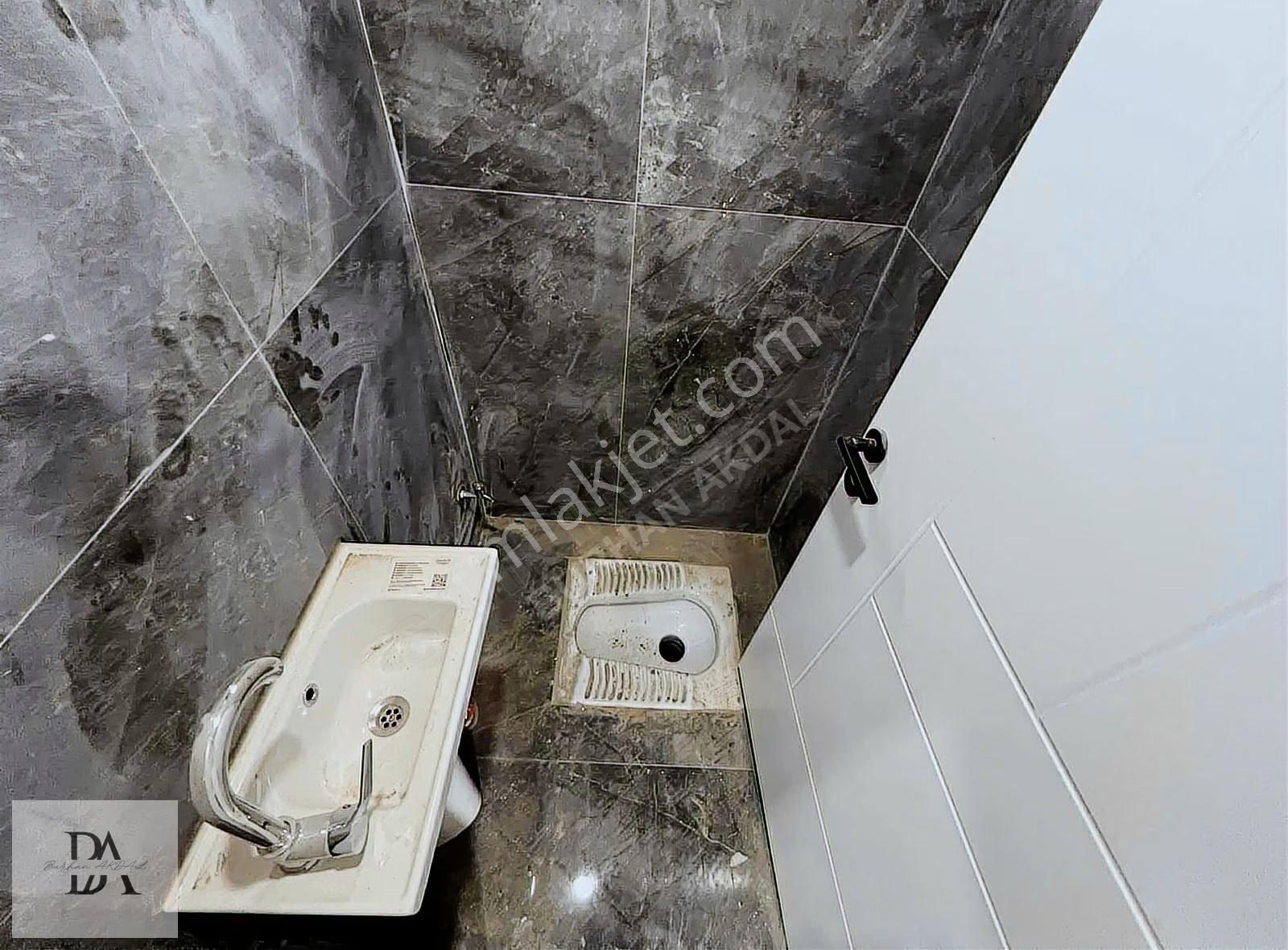 Yüksek Giriş Her Şeyi Ayrı 2+1 Daha Genişi Yok Dolu Dolu Daire - Görsel 9